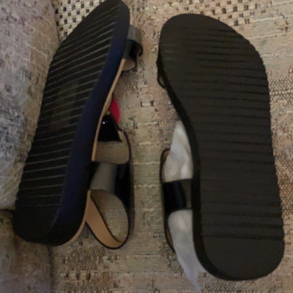 - Gimbokids sandals - Picture 4 of 4